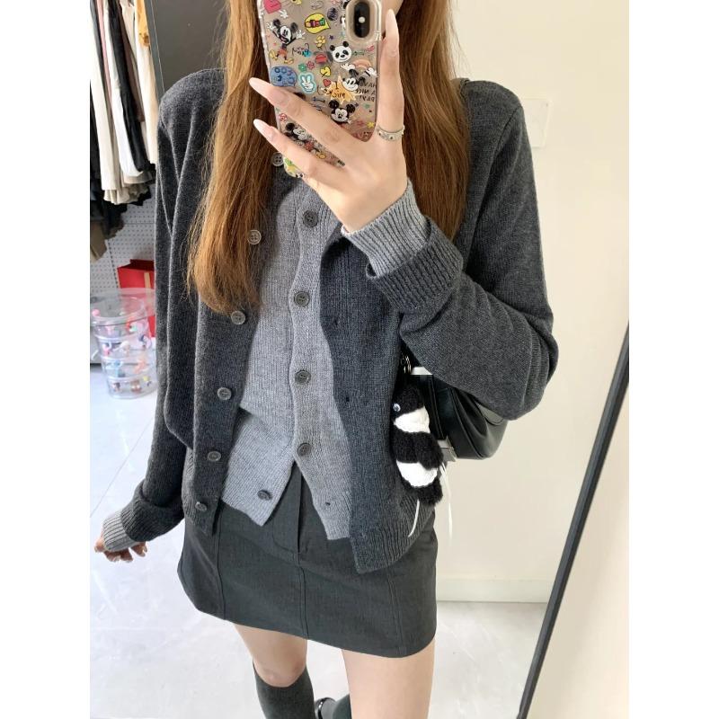 Fake two-piece layered loose top women's autumn new contrasting color splicing knitted cardigan college style sweater jacket