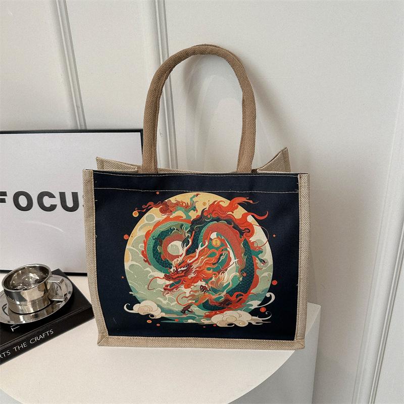 

Корейский стиль Холщовая сумка для женщин Весна Новый стиль Этнический стиль Дракон мультфильм принт Студенческая повседневная модная сумка