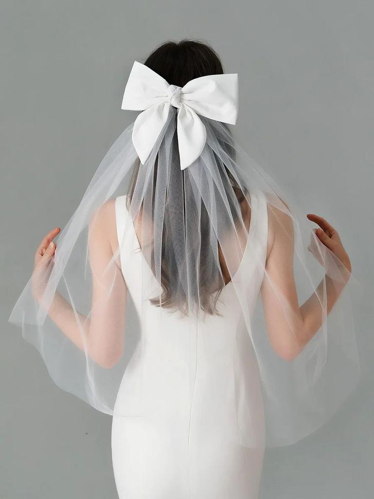 Elegant Bridal Wedding Headdress Double Layer Mesh Tulle White Color Women Short Wedding Veil with Clip Ribbon Bride Headpiece