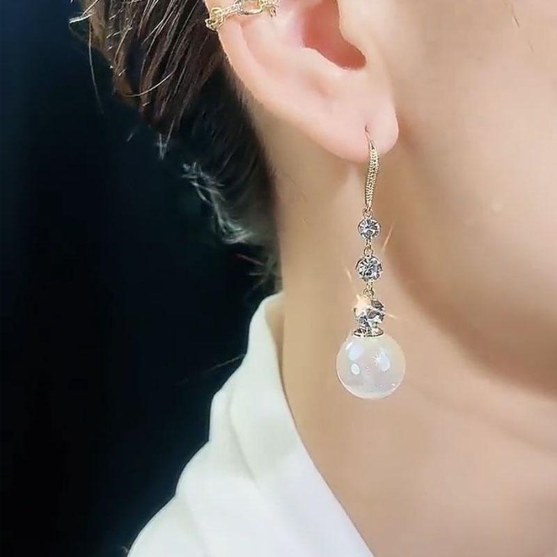 Schlichte schwarze Perlenohrringe: Trendiges, minimalistisches High-End-Design für Frauen