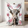 1pc Floral Highland Cow Print 230 Flannel Blanket In Multiple Sizes, Soft And Comfortable Sleeping Blanket, Machine Washable