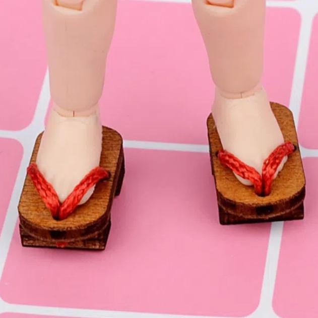 

1 Pair Wooden Clogs 1/12 Bjd Doll Shoes Japanese Style 1/12 Bjd Doll Accessories Toys Accessories Style 1