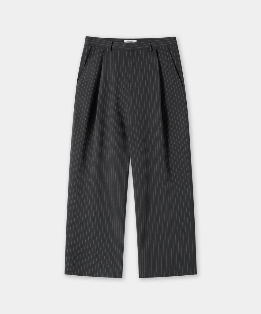 BRENSON Fluid Stripe Single-Pleat Slacks (Charcoal)