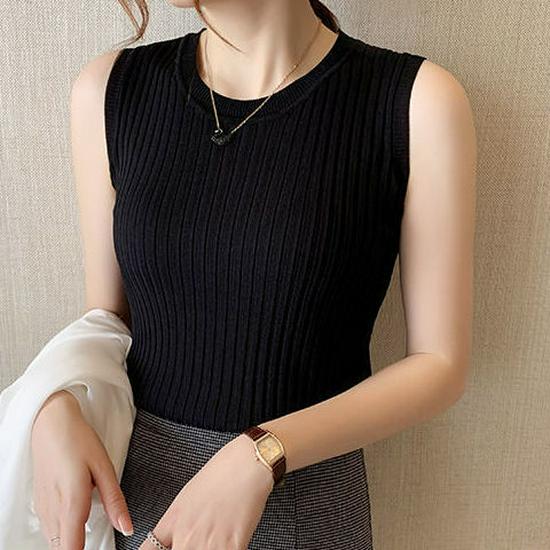 2025 Women's Versatile Ice Silk Spaghetti Strap Tank Top Sleeveless Crew Neck Undershirt