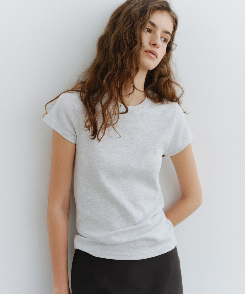 Yulago Essential Half T-Shirt