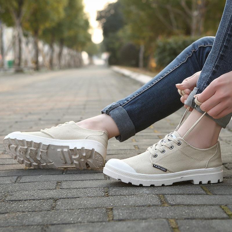 Fashion Casual Simple Men Shoe Spring Canvas Shoes Low-top Student Men Shoe Trend Breathable Sports Hiking Shoe Chaussure Homme