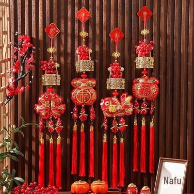 Ciondolo Rosso con Nappa e Carattere Fortunato 'Fu' per la Decorazione del Festival di Primavera 2026