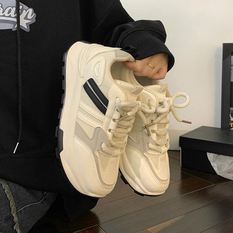 

Сетчатые кроссовки на платформе женские 2025 весна новые популярные на подошве-маффин повседневные туфли с небольшой прибавкой роста кроссовки для папы 35