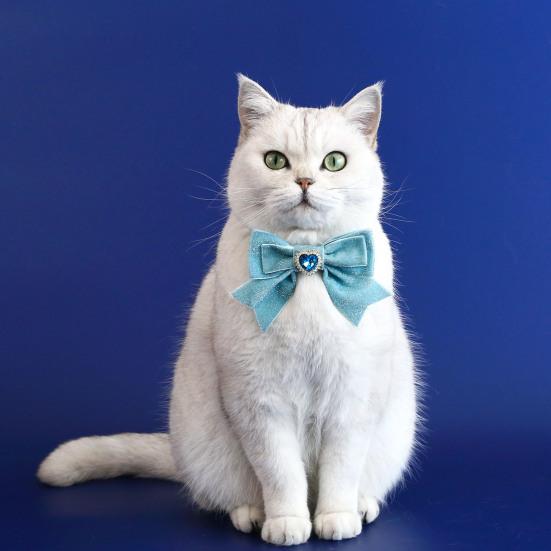 Cats Dog Collar Velvet Bow Tie Adjustable Anti-Choking Puppy Necklace Heart Shape Rhinestone Decoration Lightweight Comfortable Birthday Accessories