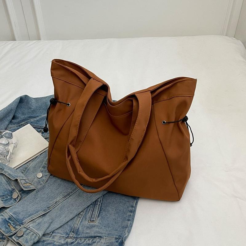 

Casual Fashion Large Capacity Tote Bag Simple Travel Bag Women Large Shoulder Bag Handbags Drawstring Tote Handbag коричневый