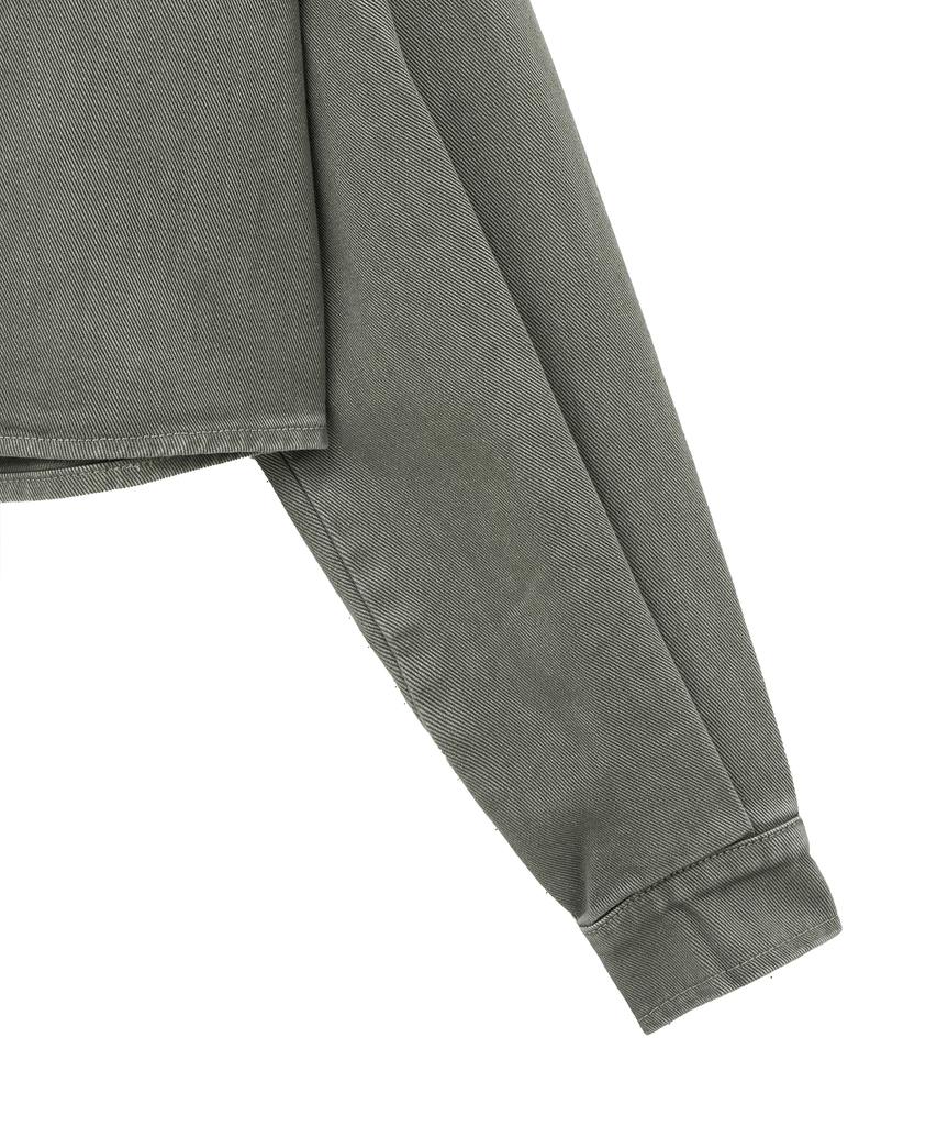 NOIRER FOR WOMAN Oversized Dyed Crop Shirt (Khaki)