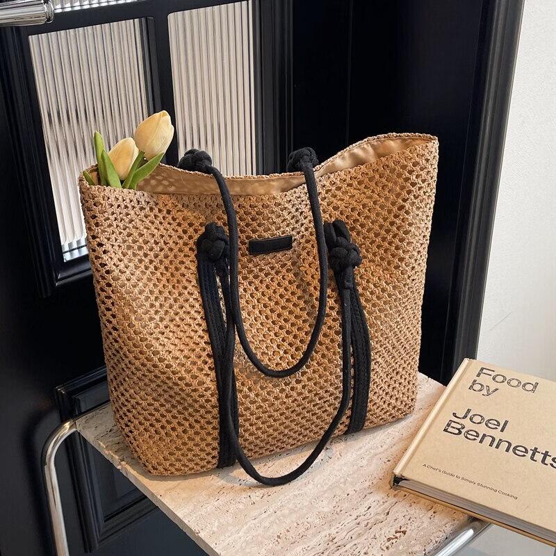 Mei Wan er Woven Beach & Travel Shoulder Bag