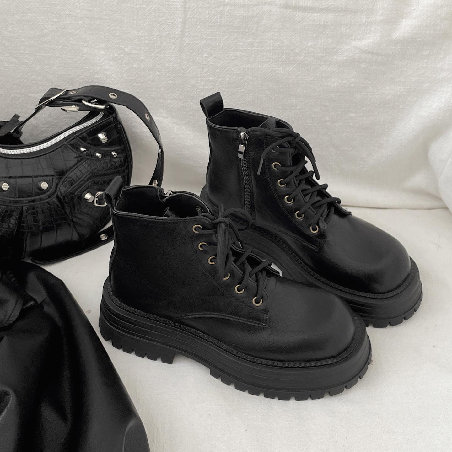 

Black retro British versatile thick-soled Martin boots women s summer 2025 new heightened soft-soled Maillard short boots 35 чёрный