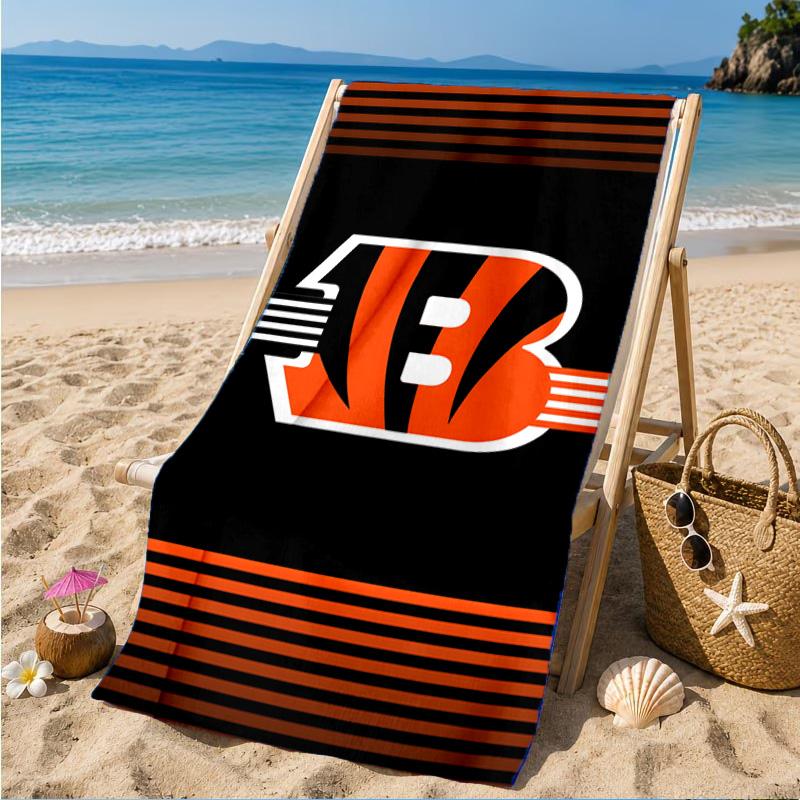 Cincinnati Bengals Helm Strandtuch, Mikrofaser-Strandtuch, Perfekt für Pool, Strand, Reisen, Heimdekoration Strandparty Fan-Geschenke
