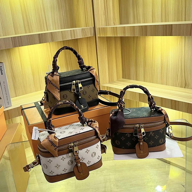 Malá čtvercová dámská crossbody taška  vintage messenger taška  velkokapacitní batoh  PU potisk  francouzská móda  vysoká kvalita  popruh