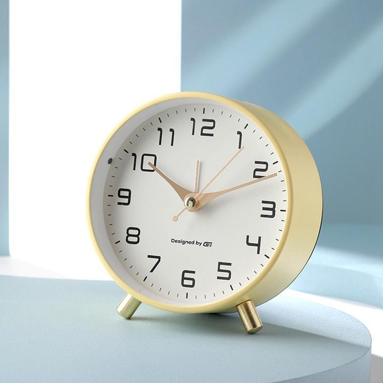 Nordic Light Luxury Quiet Alarm Clock Students Use A Simple Clock with A Frosted Metal Table Clock Alarm Clock