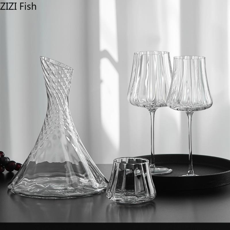 BRRęcznie robiony kryształowy szklany zestaw do wina Nowoczesny minimalistyczny skośny ustnik Karafka na wino whisky tequilę Oryginalność Szklanka na wysokiej nóżceEY