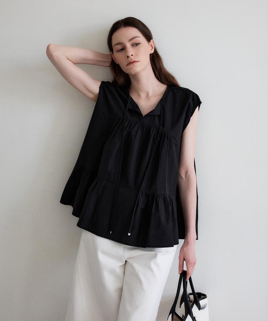 THEELO Shirred Panel Top Blouse (Black)