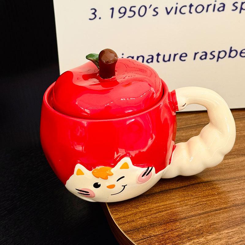 Kreslený Roztomilý Hrnek Jablko s Víčkem Kreativní Kočičí Ucho Keramický Hrnek na Vodu Kancelářský Hrnek na Kávu Suvenýr