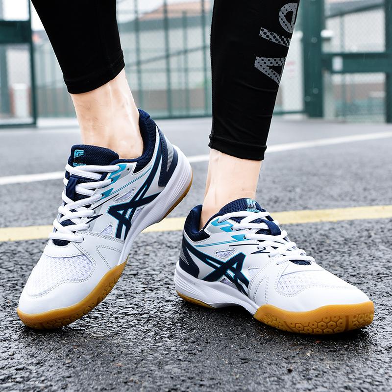 Men Badminton Shoes High Quality Sneakers Professional Outdoor Handball Golf Shoes Training Boys Wear Resistant Volleyball Shoes