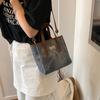 Trend Versatile Portable Bucket Bag Women's 2025 New Fashion Casual Shoulder Bag Premium Commuter Messenger Women's Bag