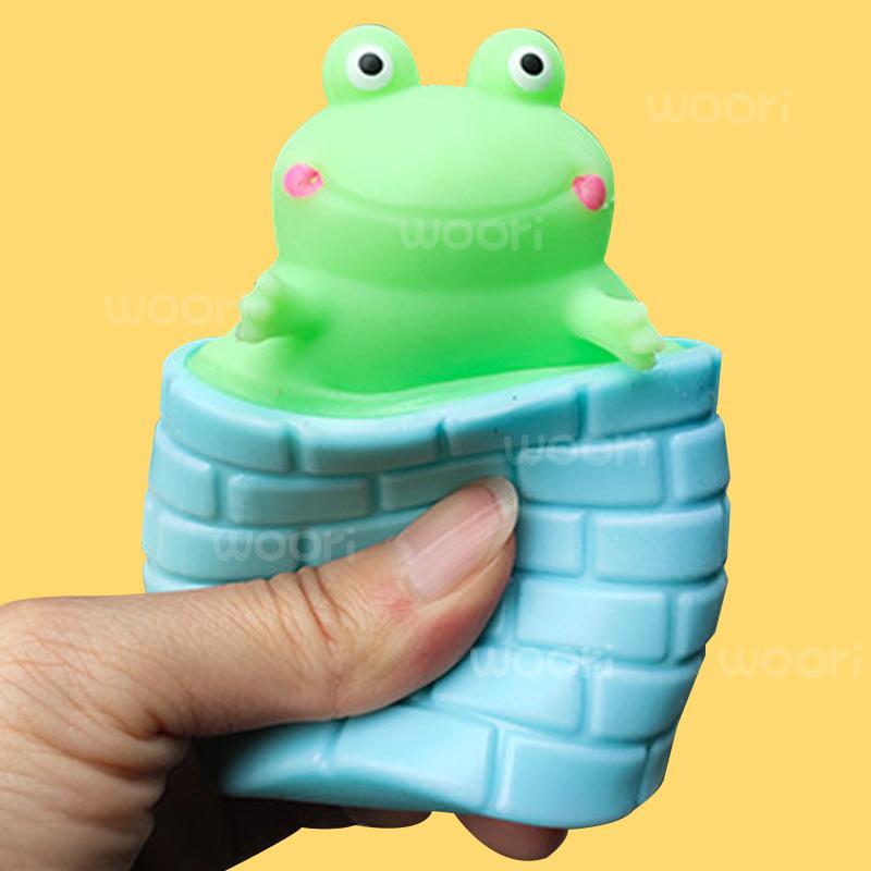Ovly New Squeezing Rabbit Astronaut Frog Squirrel Cup Toys Playsetss Decompression Fidget Antistress Sensory Stress Reliefing Kids Gift Present