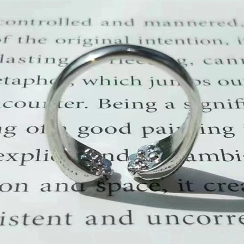 Cute Cat Paw Print Ring for Women Girls Cat Claw Embrace Tightly Design Open Rings Fashion Party Birthday Finger Rings Gifts