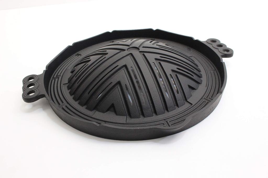 Ikenaga Iron Works with Genghis Khan Gift Wrapping Available "Living Iron" Pot, Perforated, 29cm,