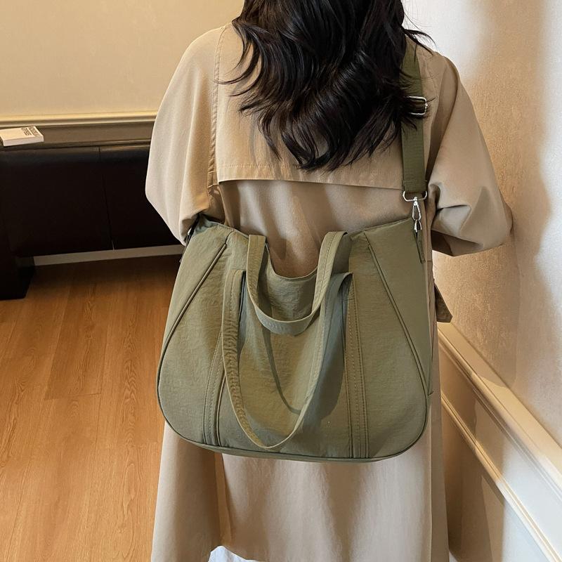 2025 fashion trend casual texture large-capacity bag autumn new tote bag women's shoulder messenger bag