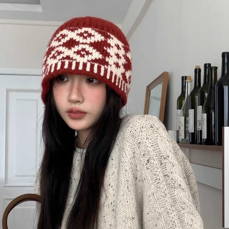 Knitted Fisherman Hat for Women's Retro Woolen Hat Big Head Circumference Showing Face Small Warm Ear Protection Hat