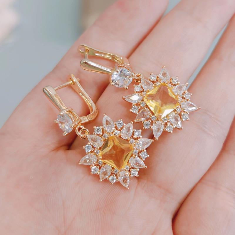 Luxuriöse Kristall Ohrringe für Frauen 2023 Neue Gold Farbe Zirkon Tropfen Ohrring Mode Hochzeit Engagement Party Schmuck Zubehör