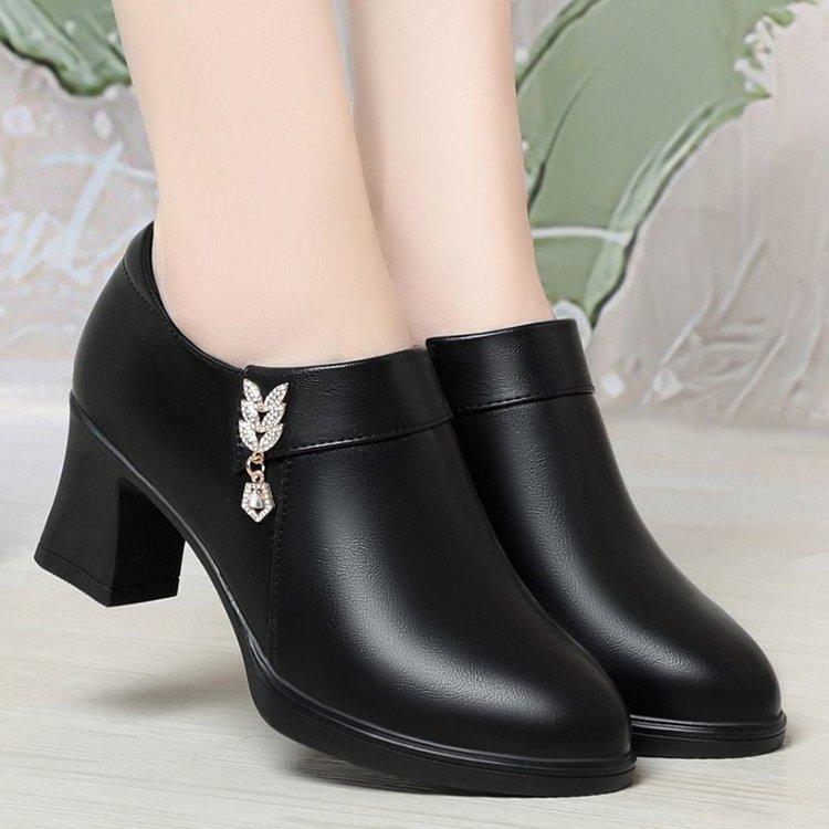 New Style Mid-heel Soft Leather Sole Women's Shoes with Thick Heels and Single Sole