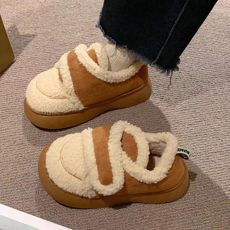 Cute Lamb Wool Women Cotton Shoes 2024 new Flat Thicken Plush Hook Loop Woman Ankle Boots Winter Comfort Non Slip snow boots