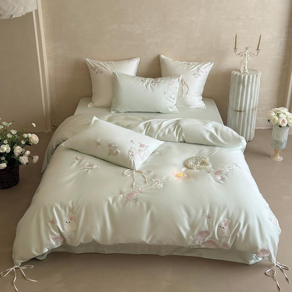 Premium 60 Thread Lanjing Tencel Embroidery Four-Piece Set - Happy Rabbit