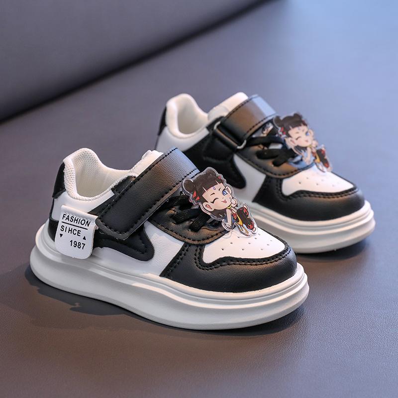 

Детские кроссовки Four Seasons Low Top Breathable для скейтбординга для детей и студентов, популярные кроссовки для бега, для мальчиков и девочек, удобные кроссовки для спортзала 26 чёрный