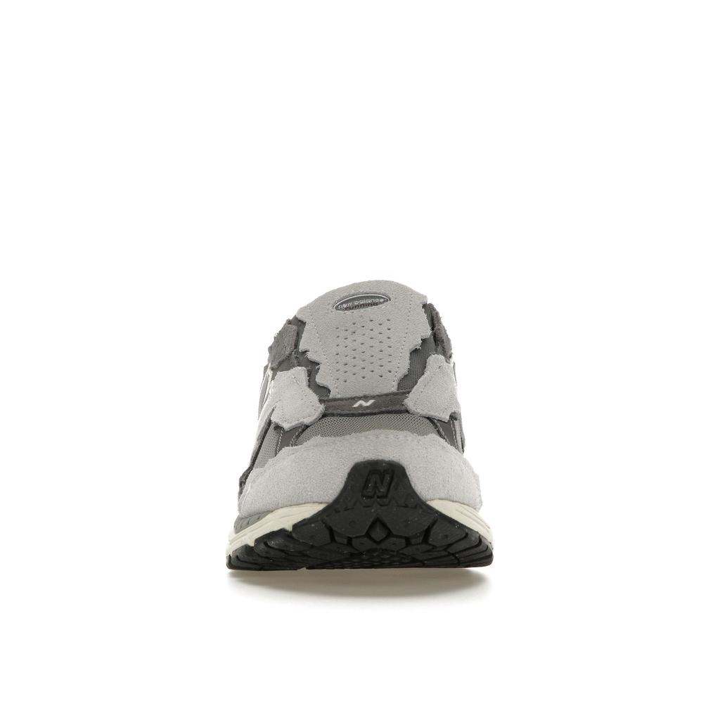 New Balance 2002R Mule Protection Pack Unisex Sneakers Grey Rain-Cloud M2002NA