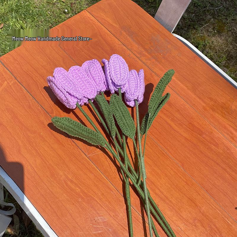 Buquê de Flores de Lã Tricotado à Mão: Ornamento de Rosa, Lírio, Girassol Presente