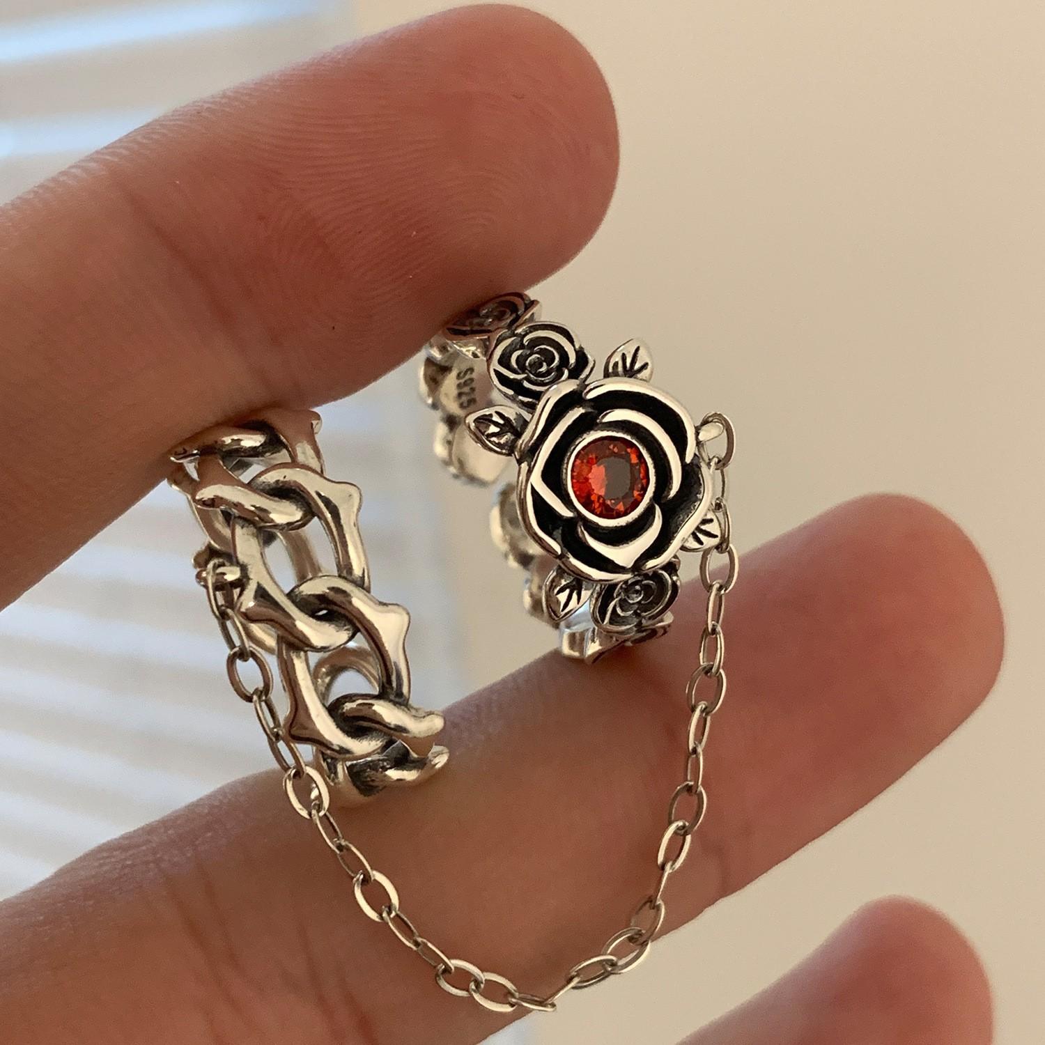 

Contemporary S925 Silver Adjustable Ring With Vintage Geometric Rose Design For Fashion Women Forward