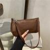Niche Design Versatile Crocodile Pattern Baguette Bag Retro Armpit Bag New Portable Shoulder Bag