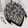 Women's Magnetic Buckle Cotton Scarf - Stylish, Lightweight, Comfortable Neck Protection