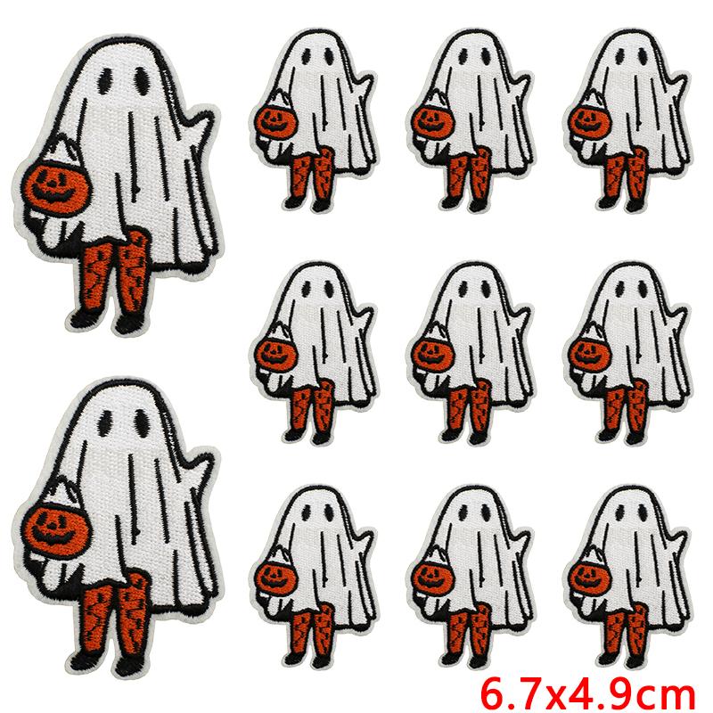 10pcs /Lots Cartoon /Halloween Series Horrible Pumpkin Head Iron On Embroidered Patches Diy Ghost Basketball Iron On Patches 