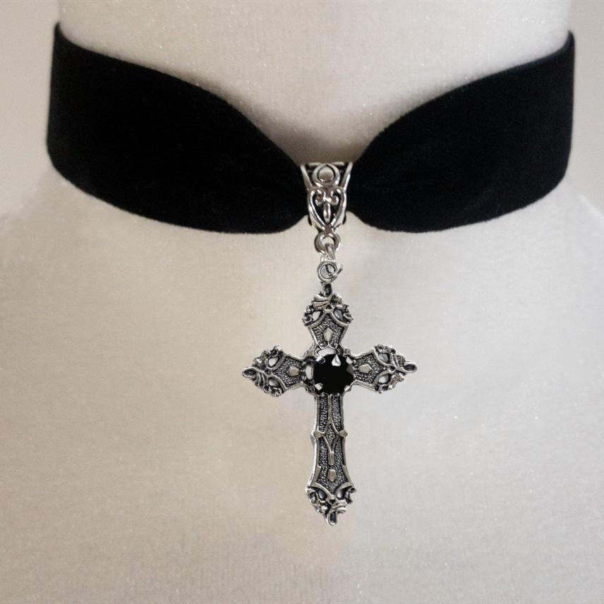 Gothic Sliver Color Relief Pattern Rhinestone Cross Pendant Red Black Velvet Choker Necklace for Women Hallowmas Jewelry Gifts