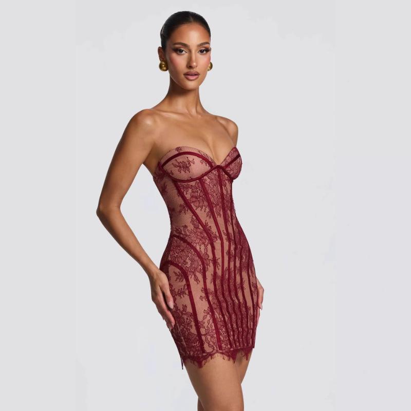 2026 Spring/Summer Women's Lace Bandeau Striped High-Waisted Slimming Dress