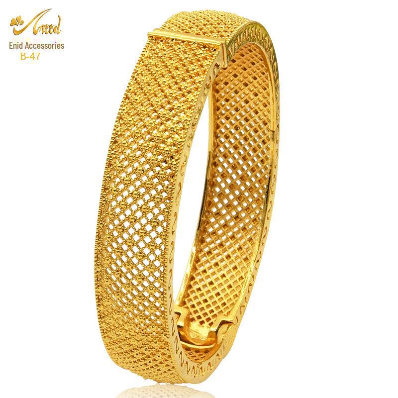 Alloy Spring Indian Gold-Plated Hollow Jewelry Set: Women's Bracelet Ring Bridal Accessories