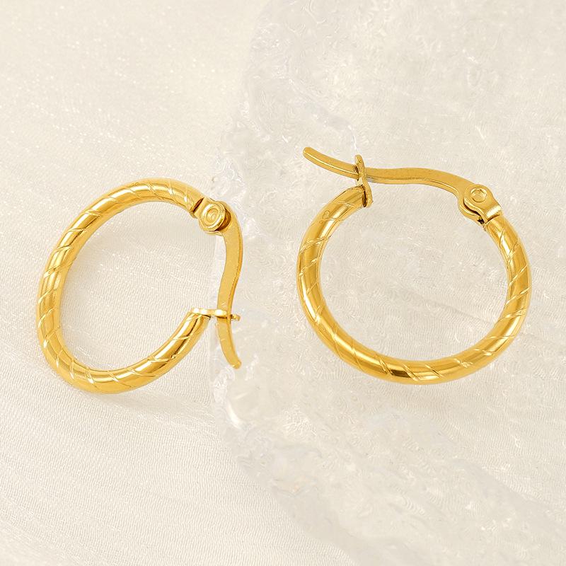 Gold-Plated Titanium Steel Retro Spiral Texture Ear Cuffs and Plain Band Earrings for Women