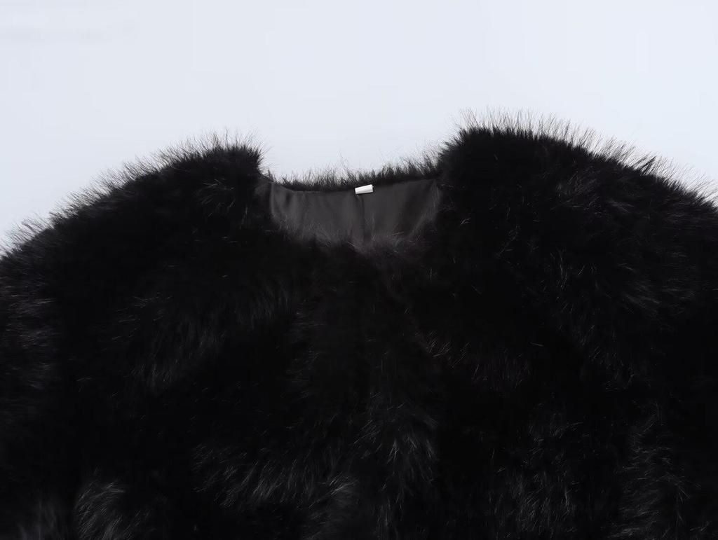 Women's Light Luxury Eco-Friendly Faux Fur Short Jacket