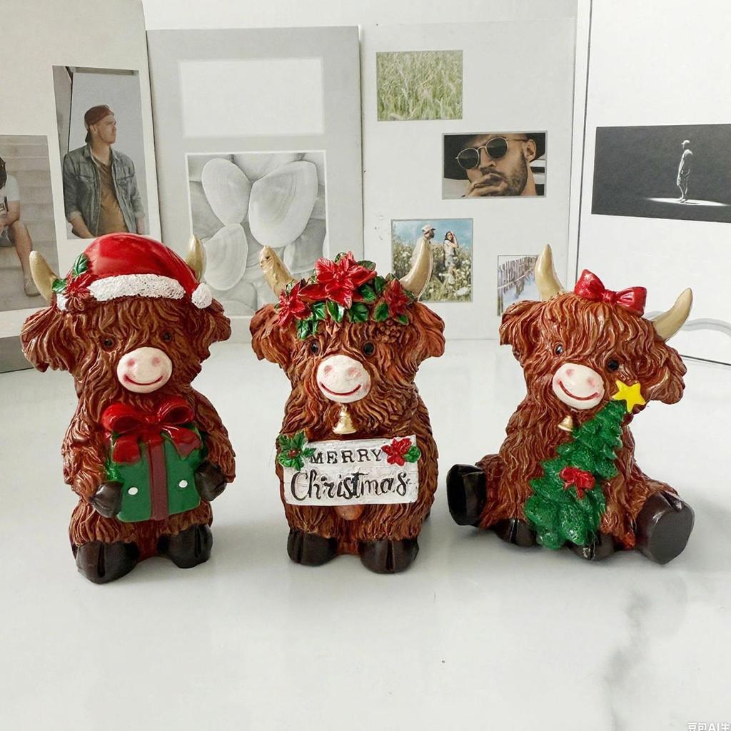 3pcs Christmas Highland Cattle Statues Cute Highland Cow Resin Sculpture Decorations Accessories Christmas Gifts