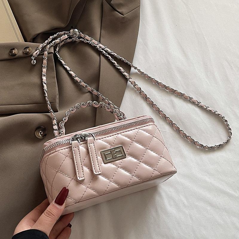 Xiaoxiangfeng exquisite and sweet diamond portable box bag popular versatile Korean women's commuter style versatile messenger bag