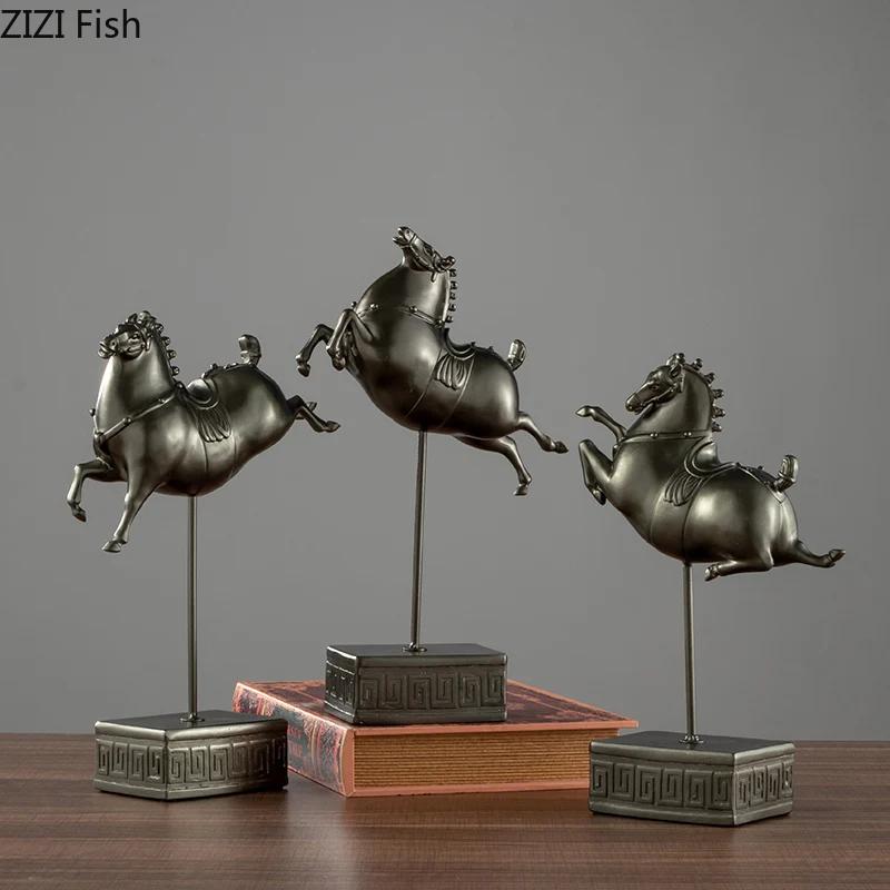 Antique Terracotta Warrior Horse Sculpture Desktop Decoration Resin Knight Abstract Animal Horse Figurines Gift Home Decoration