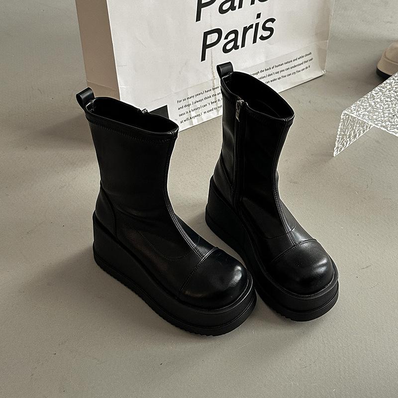British style leather boots thick-soled round-toed Martin boots women's autumn fashion simple temperament Korean version of Internet celebrity short